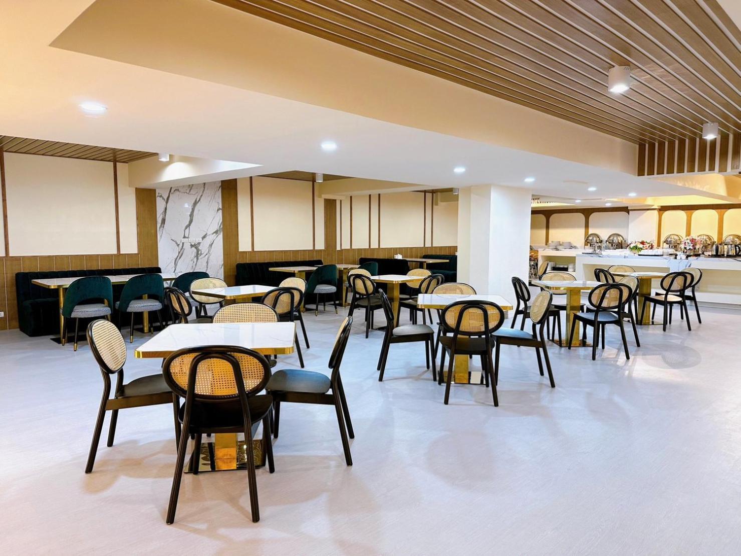 ミロフト サトーン ホテル【SHA Plus+認定】 バンコク都 エクステリア 写真 The interior of the lounge